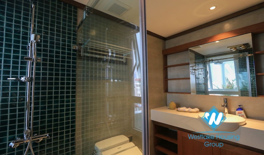 A beautiful 3 bedroom apartment for rent in Dao tan, Ba dinh